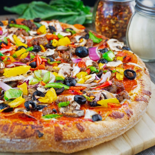 The Combo Pizza.